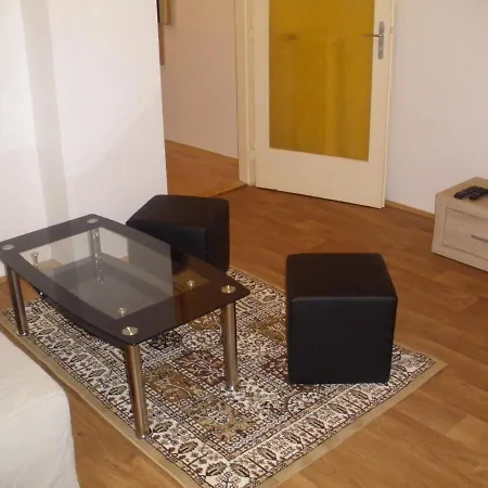 アパート トロニチェック プラハ