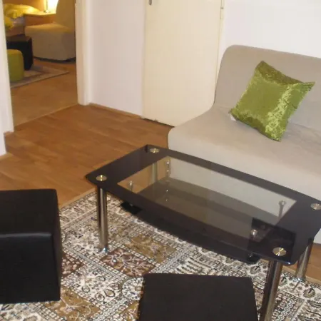 アパート トロニチェック