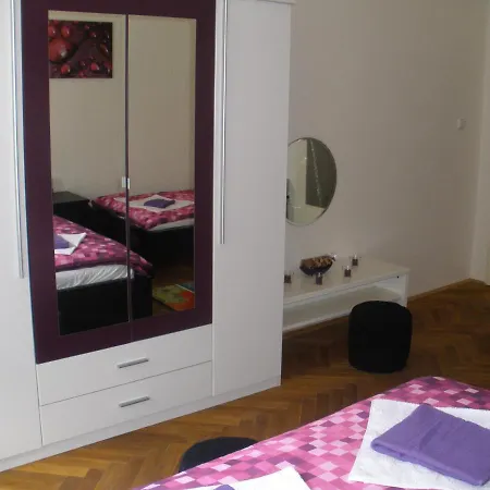 アパート トロニチェック プラハ