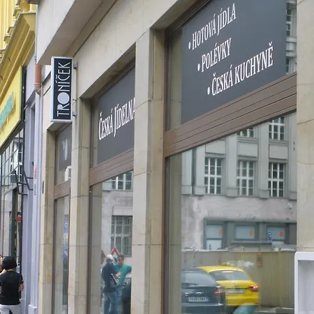 Tronicek Daire Prag