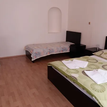 トロニチェック