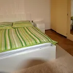 Tronicek *